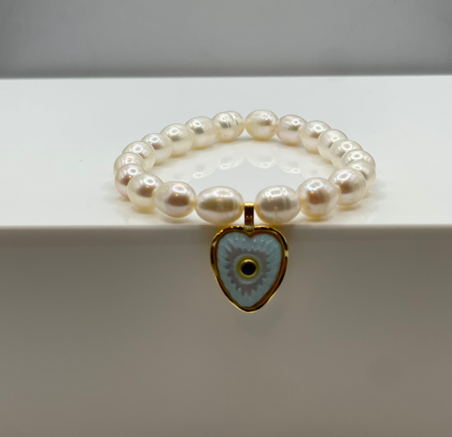 Vinessa pearl bracelet