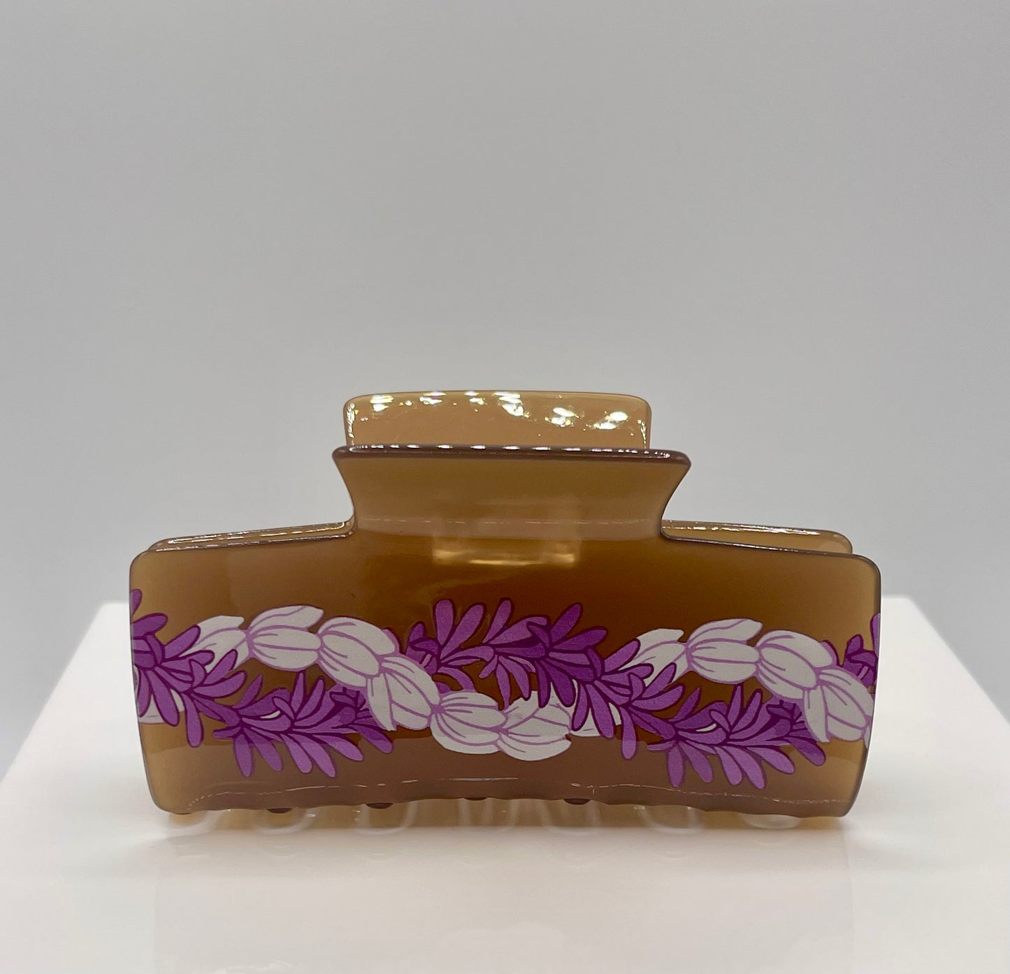 Lei claw hair clip