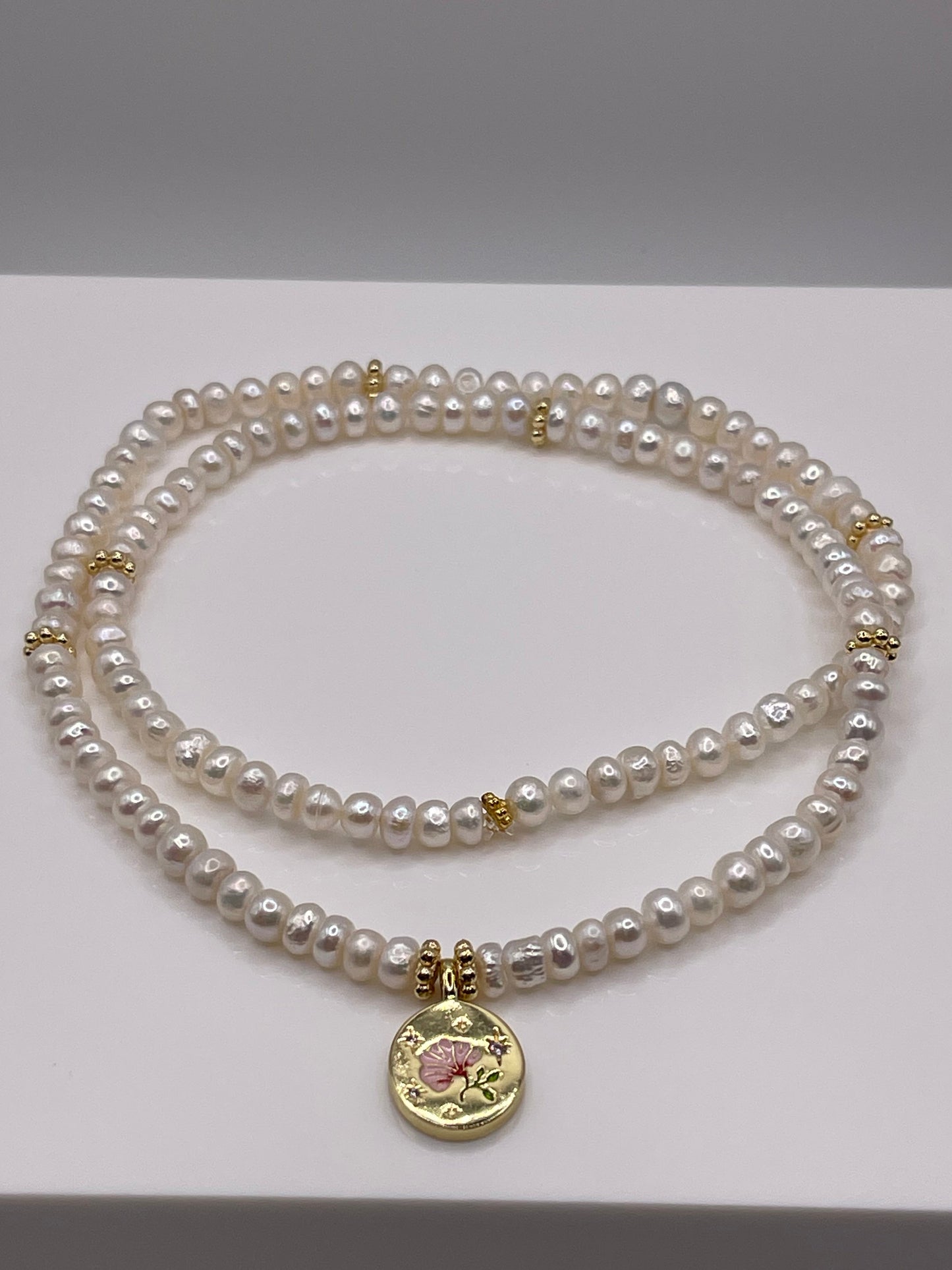 Courtney pearl necklace