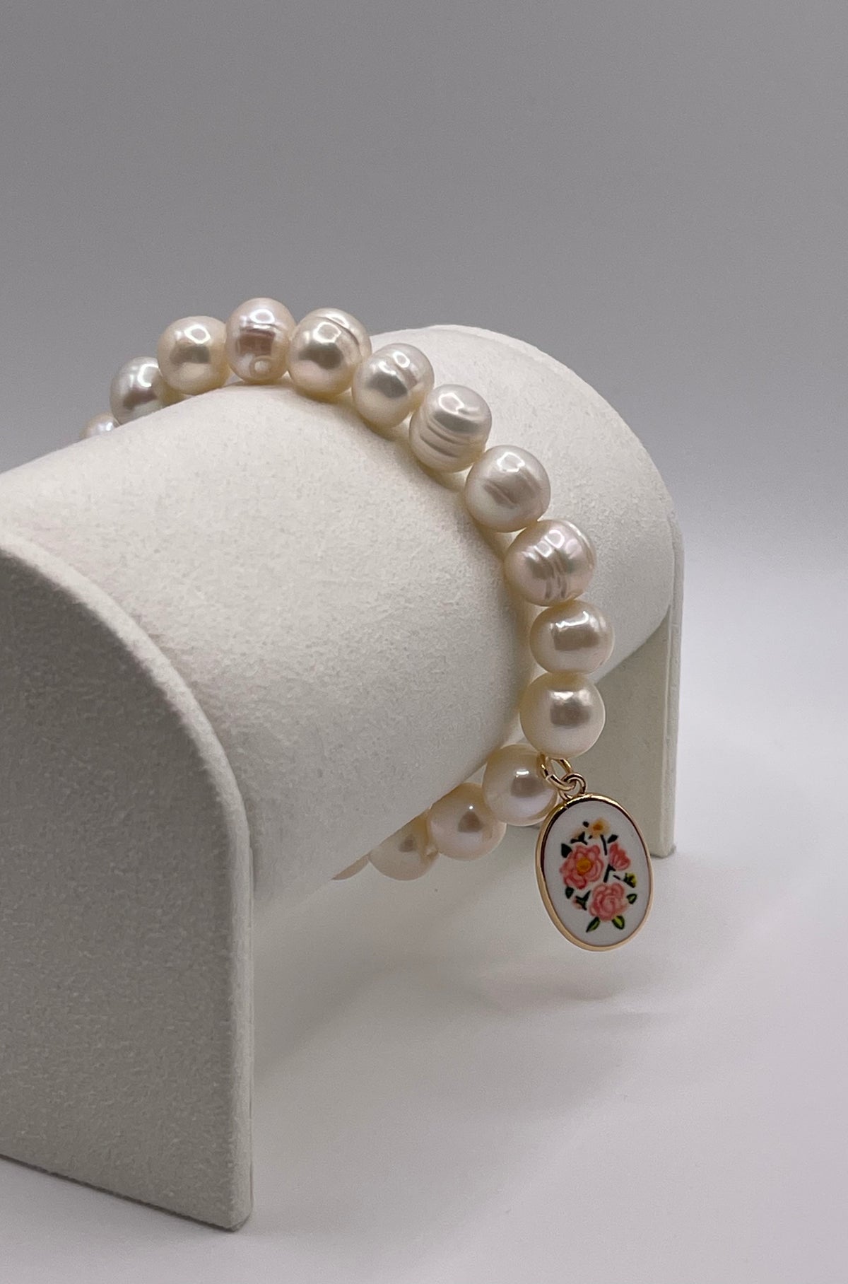 The Heirloom Rose Pearl bracelet