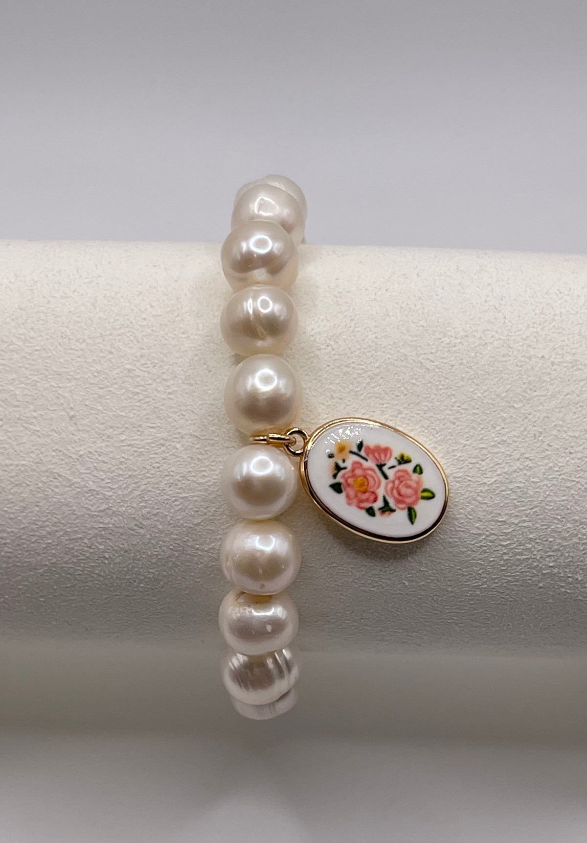 The Heirloom Rose Pearl bracelet